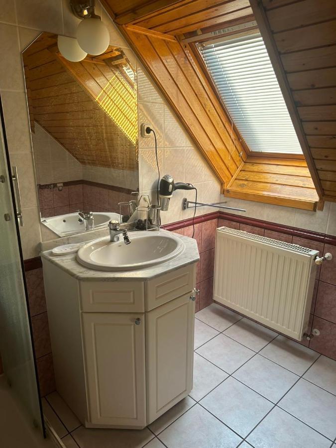 布达佩斯苹果酒店 Budapest Extérieur photo